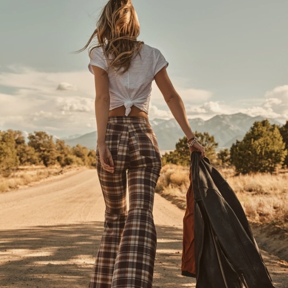 Free People Just Float On Flare Stretch Brown Plaid Jeans Bell Bottom Size 25 - Picture 6 of 16